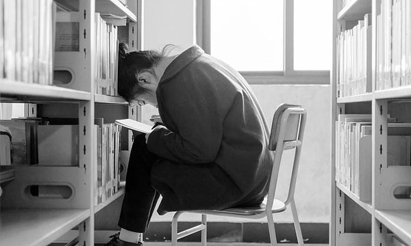 永久有效的短信轰在线轰炸免费网站